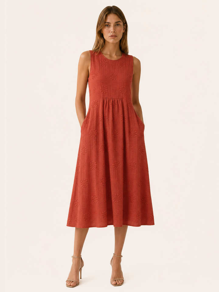 Vittoria | Textured Midi Dress with Round Neck